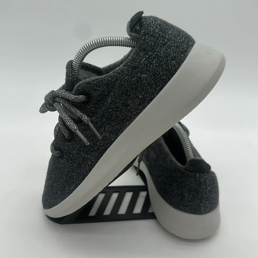 allbirds Men's Size US 10 Natural Gray Merino Wool Runners Lace Up Sneaker Shoes